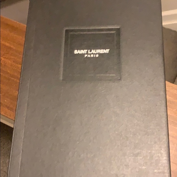 Saint Laurent red flat heel leather - Picture 2 of 5